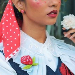 Mary Shoes Shop -Mary Shoes Shop painted rose brooch model 800x